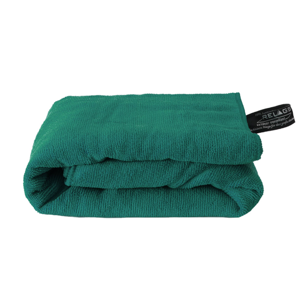 Se BasicNature microfiber håndklæde Grøn - 150 x 75 cm hos ScandiHills.dk