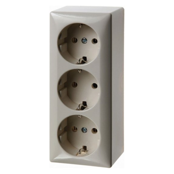 Stikkontakt med 3 schuko