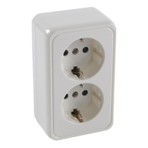 Kahden pistorasian pistorasia, jossa on schuko