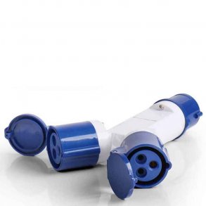 CEE-haaroitin, jossa 2 CEE-pistorasiaa