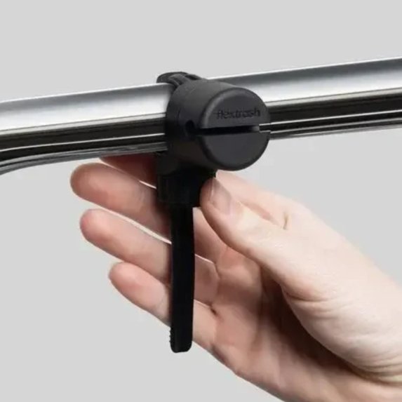 Flextrash tubeclip