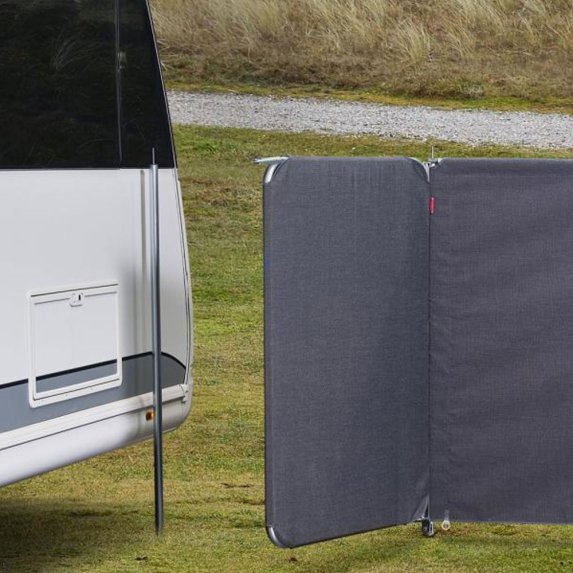 Mega support pole for Gate