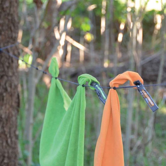 The Clothesline black