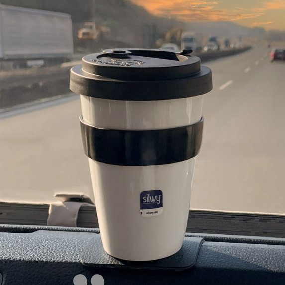 Silwy porselensservise med magnet